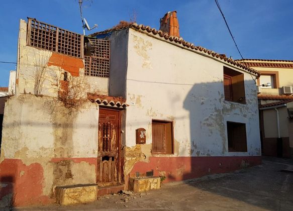 Foto 1 de Casa en venda a Aldeacentenera de 4 habitacions amb garatge