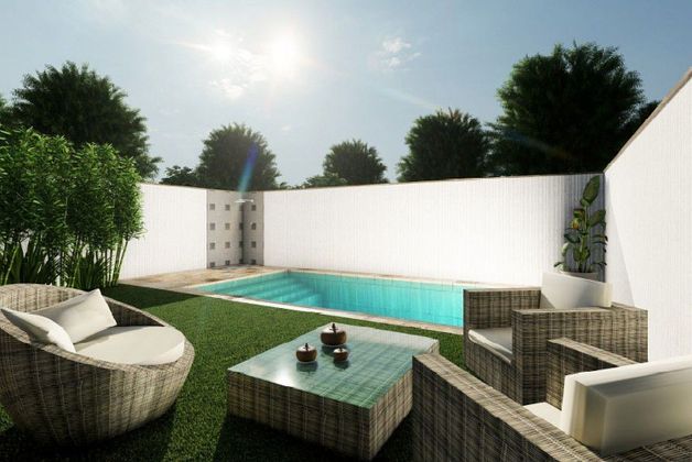 Foto 2 de Casa en venta en Plasencia de 4 habitaciones con terraza y piscina