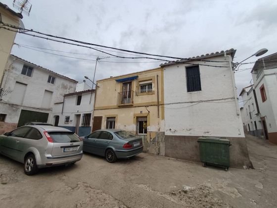 Foto 2 de Casa en venda a Torrejoncillo de 4 habitacions i 140 m²