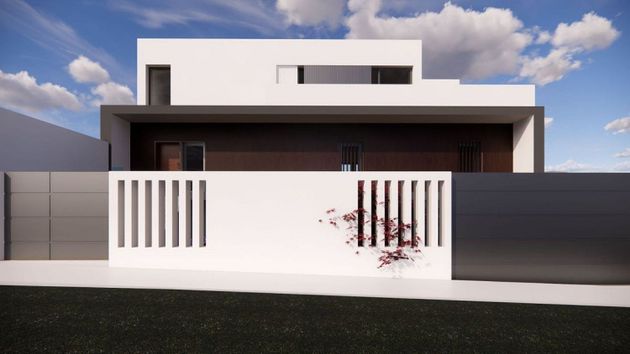 Foto 2 de Casa en venda a Plasencia de 3 habitacions amb terrassa i piscina
