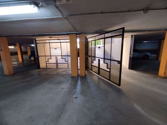 Foto 2 de Garatge en venda a Plasencia de 24 m²