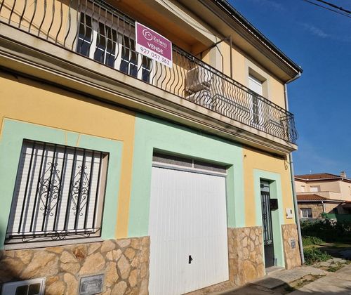 Foto 1 de Pis en venda a Riolobos de 3 habitacions amb terrassa i aire acondicionat