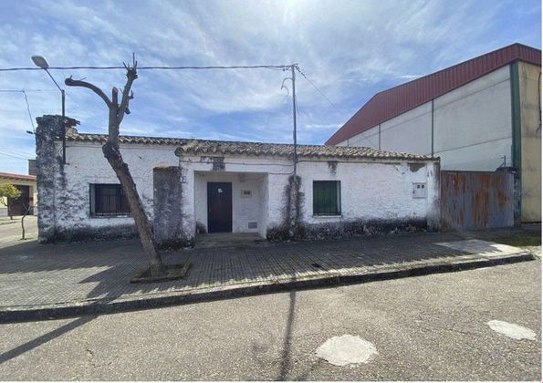 Foto 2 de Casa en venda a Talayuela de 3 habitacions amb garatge i balcó