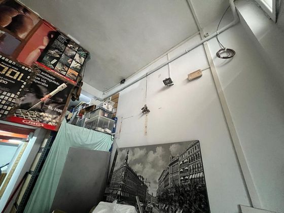Foto 2 de Garaje en venta en Valdeacederas de 24 m²