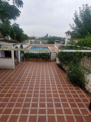 Foto 2 de Venta de casa en El Perelló - Les Palmeres - Mareny de Barraquetes de 7 habitaciones con terraza y piscina