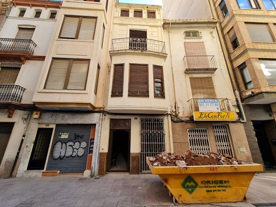Foto 1 de Xalet en venda a Centro - Castellón de la Plana de 5 habitacions amb balcó