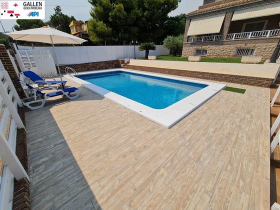Foto 2 de Xalet en venda a Montornés - Las Palmas - El Refugio de 6 habitacions amb terrassa i piscina