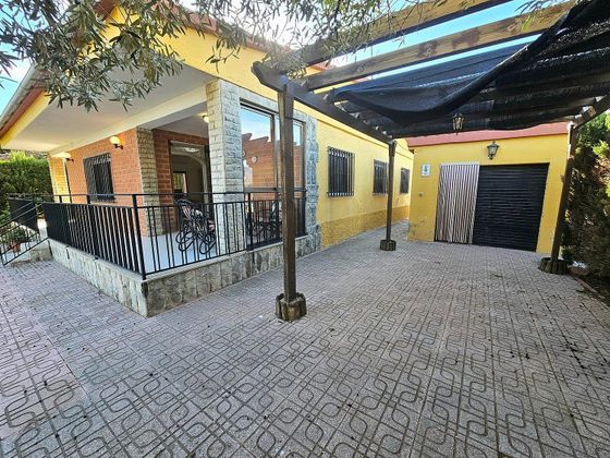 Foto 1 de Xalet en venda a El Grao de 4 habitacions amb terrassa