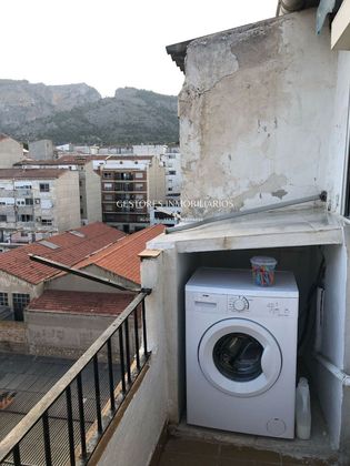 Foto 2 de Venta de piso en Alcoy/Alcoi de 3 habitaciones con balcón