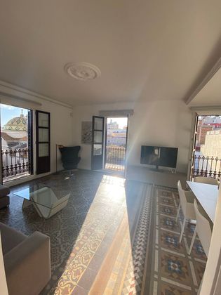 Foto 2 de Pis en lloguer a calle De Gravina de 2 habitacions amb mobles i balcó
