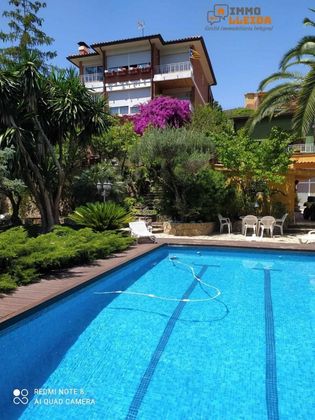 Foto 1 de Xalet en venda a Vallirana de 6 habitacions amb terrassa i piscina