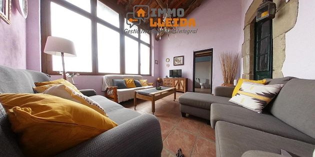 Foto 1 de Casa adossada en venda a Artesa de Segre de 4 habitacions amb terrassa i garatge