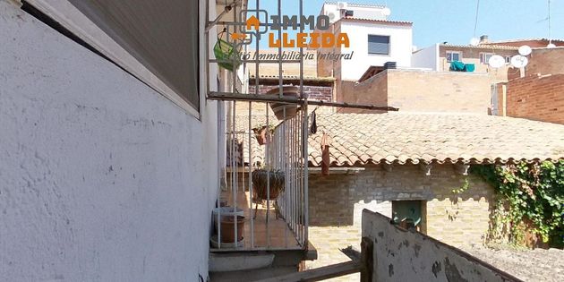 Foto 1 de Venta de casa adosada en Almacelles de 4 habitaciones con terraza y jardín
