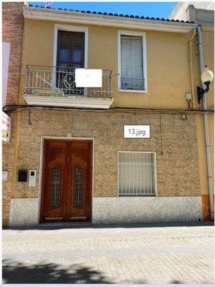 Foto 1 de Casa adossada en venda a Carlet de 3 habitacions amb terrassa i balcó