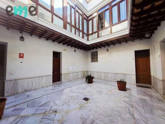 Foto 2 de Pis en venda a Centro - Jerez de la Frontera de 3 habitacions amb balcó i aire acondicionat