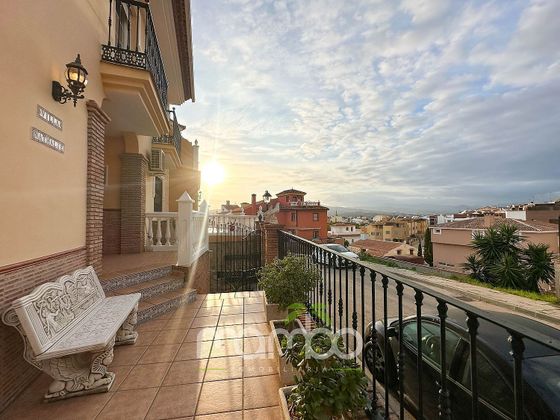 Foto 1 de Xalet en venda a calle El Romeral de 4 habitacions amb terrassa i piscina
