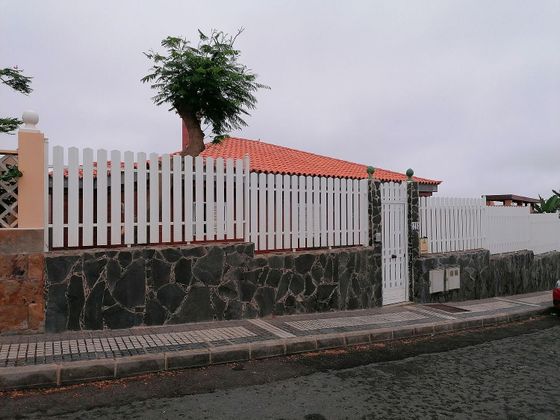 Foto 1 de Xalet en venda a Carretera Centro de 3 habitacions amb terrassa i garatge