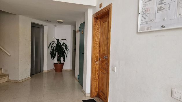 Foto 2 de Àtic en venda a calle Granada de 2 habitacions amb garatge i ascensor