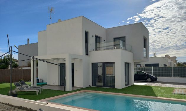 Foto 1 de Xalet en venda a Can Picafort de 4 habitacions amb terrassa i piscina