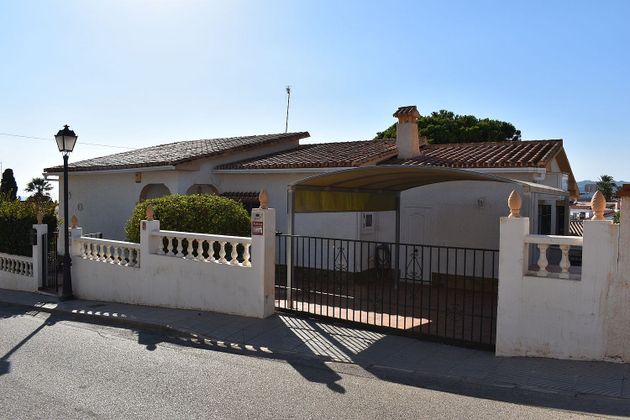 Foto 1 de Xalet en venda a Caleta de Vélez de 3 habitacions amb terrassa i piscina