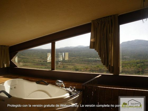 Foto 1 de Casa rural en venda a calle Arrabal de 6 habitacions amb terrassa i aire acondicionat