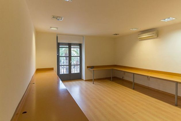 Foto 1 de Oficina en lloguer a plaza De la Vila amb aire acondicionat i calefacció