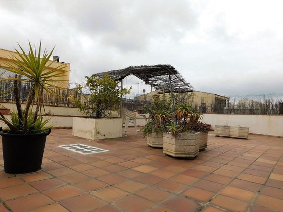 Foto 1 de Xalet en venda a calle Del Fluvià de 4 habitacions amb terrassa i garatge