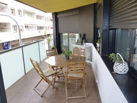 Foto 1 de Piso en venta en calle De Giralt i Serrà de 4 habitaciones con terraza y piscina