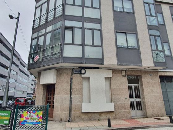 Foto 1 de Pis en venda a avenida Vilariño de 5 habitacions amb garatge i balcó