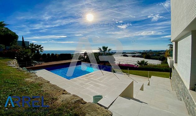 Foto 2 de Casa adossada en venda a Urbanitzacions de 4 habitacions amb terrassa i piscina