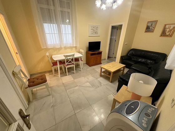 Foto 2 de Piso en alquiler en calle Mateos Gago de 3 habitaciones con terraza y muebles
