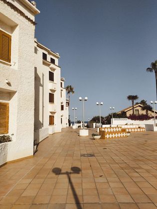 Foto 1 de Dúplex en venda a paseo Marítimo Mediterraneo de 2 habitacions amb terrassa i garatge