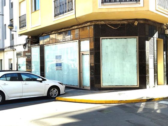 Foto 1 de Local en venda a calle San Antonio de 103 m²