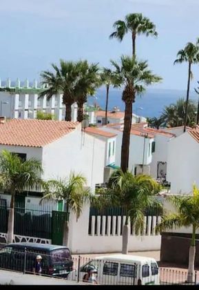 Foto 1 de Pis en lloguer a avenida De Tenerife de 1 habitació amb piscina i mobles