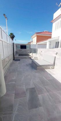 Foto 2 de Casa en venda a calle Dr Agustin Millares Carlo de 5 habitacions amb terrassa i piscina
