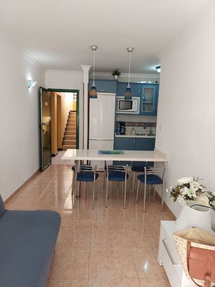 Foto 1 de Venta de piso en avenida De Italia de 2 habitaciones con piscina