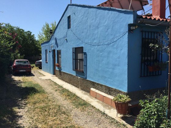 Foto 1 de Venta de casa en calle Hoya de Pinseque de 3 habitaciones con terraza y piscina