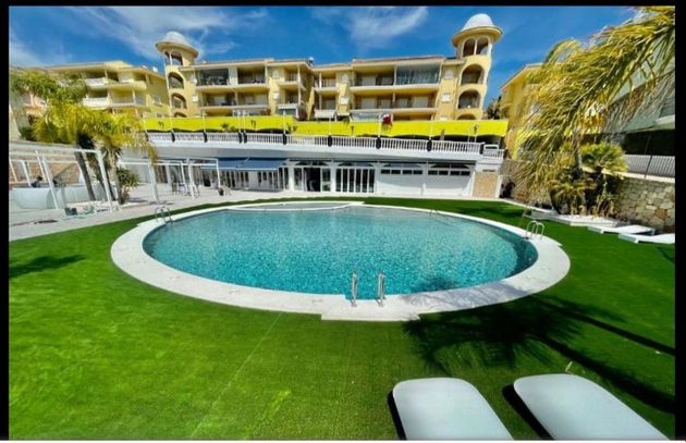 Foto 1 de Pis en lloguer a Costa sur de 2 habitacions amb terrassa i piscina