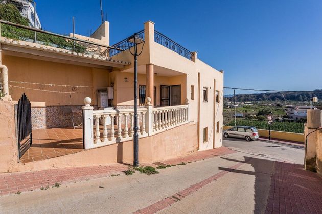 Foto 2 de Xalet en venda a Cuevas del Almanzora pueblo de 3 habitacions amb terrassa i garatge
