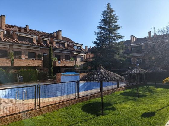 Foto 1 de Dúplex en venda a calle Codorniz de 2 habitacions amb terrassa i piscina