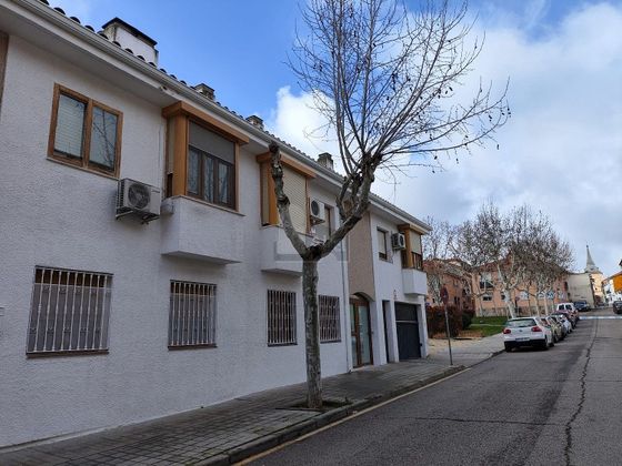 Foto 1 de Piso en venta en Sevilla la Nueva de 2 habitaciones con garaje y calefacción