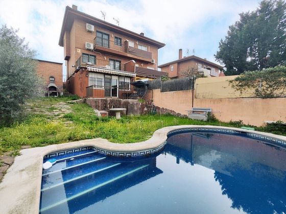 Foto 2 de Casa en venta en Villanueva de Perales de 4 habitaciones con terraza y piscina