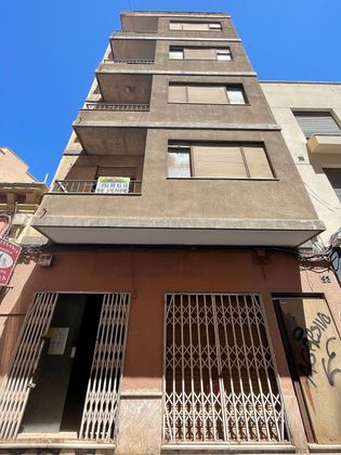 Foto 1 de Edificio en venta en calle Murcia de 320 m²