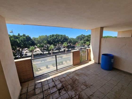 Foto 2 de Pis en venda a calle Corrales de 2 habitacions amb terrassa i piscina