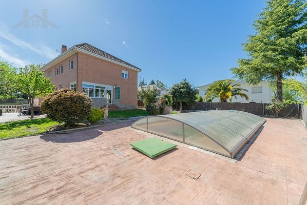 Foto 1 de Chalet en venta en Parque Tecnológico de 9 habitaciones con terraza y piscina
