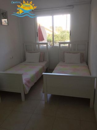 Foto 2 de Piso en venta en Saladar de 3 habitaciones con terraza y piscina