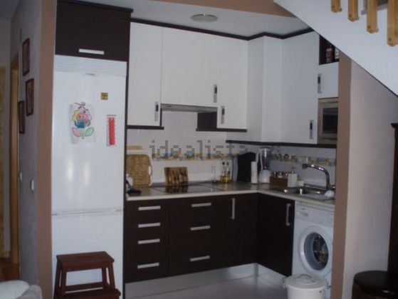 Foto 1 de Dúplex en venda a Camarma de Esteruelas de 1 habitació amb mobles i aire acondicionat