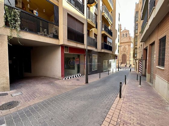 Foto 1 de Venta de local en calle Vicente Lunell de 119 m²