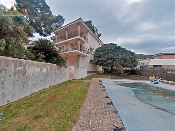 Foto 2 de Casa en venda a Montmar de 5 habitacions amb terrassa i piscina