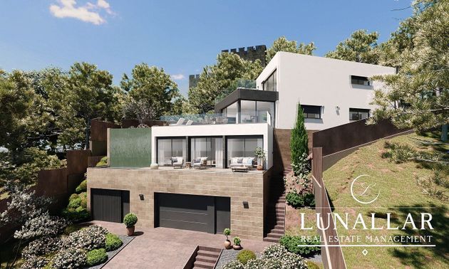 Foto 2 de Casa en venda a Montmar de 4 habitacions amb terrassa i piscina